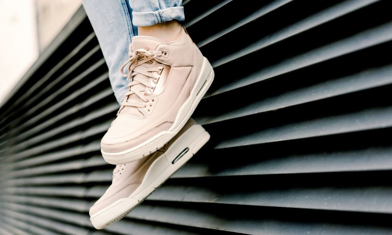 Air jordan shop iii particle beige